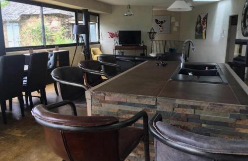 Altillac Apartamento | Gîte de France à Altillac 4 épis - Gîte de France 8 personnes MAE-0731