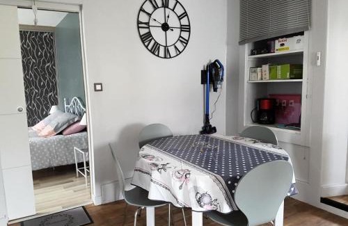 Arnac-Pompadour Apartamento | Gîte de France Gite de la tuilerie 3 épis - Gîte de France 3 personnes MAE-9394
