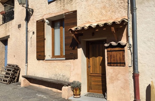 Brianconnet Apartamento | "Gîte de la Fount" amueblado con turismo 4 estrellas.