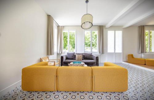 Yvre-l'Eveque Casa | Gîte de la Futaie-Maison de caractère au calme