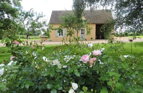 Montbizot Casa | Gîte de La Hertaudière