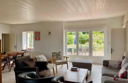 Courbouzon Casa | Gîte de Masne