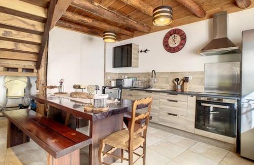 Nistos Casa | Gîte de montagne « Les Pivoines » à Nistos