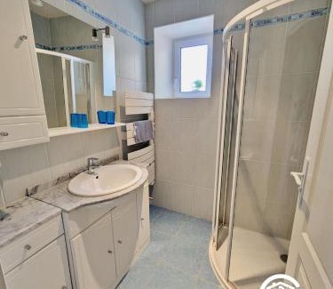 Alexain Casa | Gîte de Montgiroux, jusqu'à 5-6 personnes