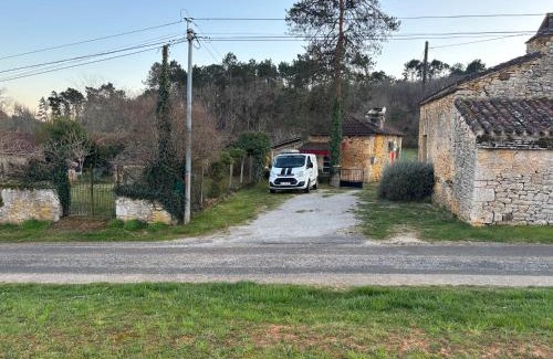 Les Junies Casa | Gîte de Raynal