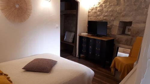 La Garde-Adhemar Casa | Gîte de village