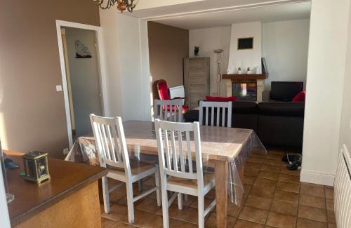 Moutier-Rozeille Casa | Gîte des Buis