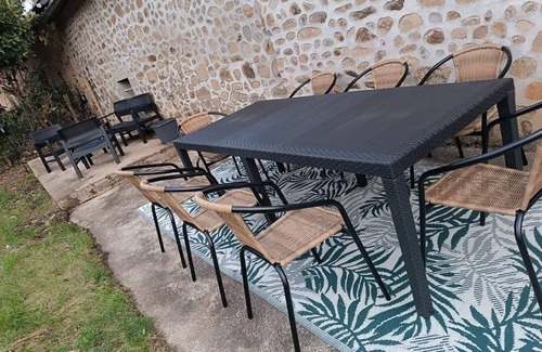 Montigny-en-Morvan Casa | Gîte des Marguerites, pets welcome