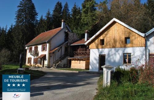 Longevilles-Mont-d'Or Casa | Gîte du Fourpéret-Parc Naturel du Haut-Jura