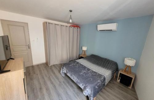 Nissan-lez-Enserune Casa | Gîte du ruisseau