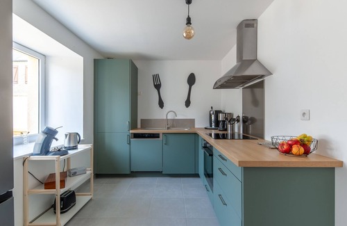 Houesville Casa | Gîte du Tilleul - Maison climatisée pour 8 voyageurs