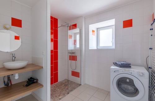 Houesville Casa | Gîte du Tilleul - Maison climatisée pour 8 voyageurs