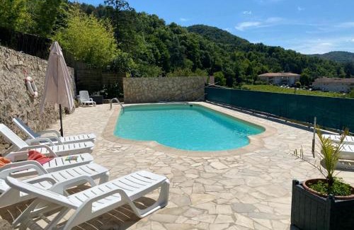 Tournon-sur-Rhone Casa | Gîte du vigneron à La Terrasse piscine local vélos
