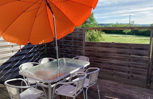Aiguillon Casa | Gîte en Pierre au Coeur D'un Domaine Touristique