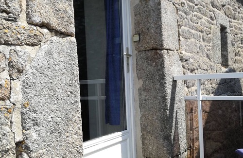 Ploumilliau Cabaña | Gîte en Pierre Bretonne Près de la Côte de Granit Rose et sa Petite Ferme
