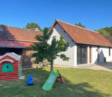 Chaon Casa | Gîte en Sologne avec piscine chauffée & jacuzzi 6P La Demeure du Cerf, proche Lamotte-Beuvron Center Parcs Châteaux de la Loire, Zoo de Beauval