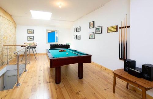 Laneuveville-devant-Bayon Casa | Gîte familial près de Nancy avec grand jardin, spa, salle de jeux, et équipements pêche - FR-1-584-15