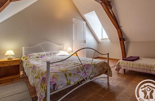 Saint-Martin-de-la-Place Casa | Gîte familial près de la Loire avec grand jardin, parking privé, proche Saumur et activités nautiques - FR-1-622-40