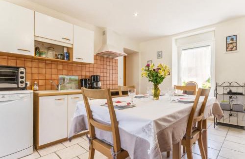 Sainte-Reine-de-Bretagne Casa | Gîte familial près de Guérande avec jardin, terrasse, jeux pour enfants, et coin détente - FR-1-306-1095