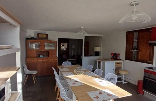 Eguzon-Chantome Casa | Gîte familial 4 chambres, 8-10 personnes Eguzon