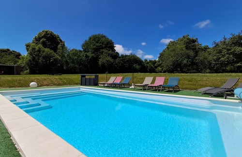 Eguzon-Chantome Casa | Gîte familial 4 chambres, 8-10 personnes Eguzon