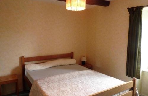 La Guillermie Casa | Gîte familial avec jardin, proche de Vichy, 4 chambres, draps inclus, animaux acceptés - FR-1-489-188