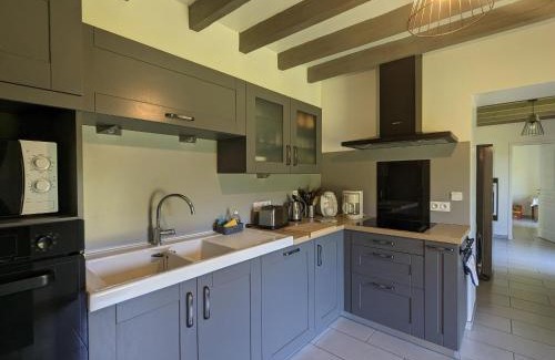 Pouligny-Notre-Dame Casa | Gîte familial au calme avec grand jardin, balnéo et loisirs nautiques à proximité - FR-1-591-134