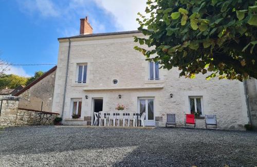 Lye Casa | Gîte familial proche du zoo de Beauval avec cour privative - FR-1-591-648