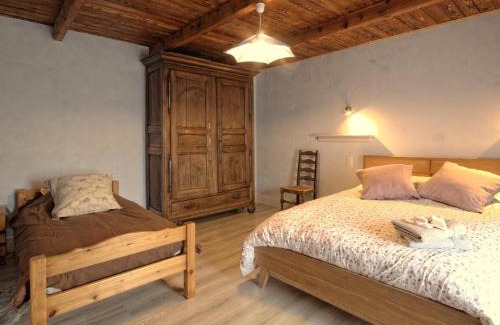 Gourgeon Casa | Gîte familial rénové avec jardin au cœur de la Vallée de la Saône - FR-1-583-467