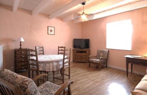 Gourgeon Casa | Gîte familial rénové avec jardin au cœur de la Vallée de la Saône - FR-1-583-467