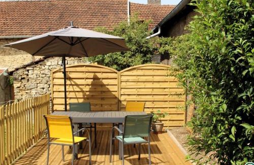 Gourgeon Casa | Gîte familial rénové avec jardin au cœur de la Vallée de la Saône - FR-1-583-467