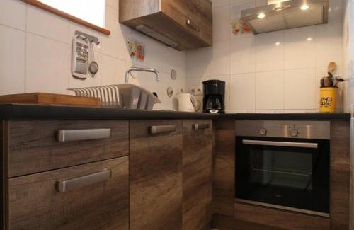 Saint-Christophe-sur-Dolaison Casa | Gîte à la ferme à Saint-Christophe-sur-Dolaison avec terrasse et chambres privatives - FR-1-582-284