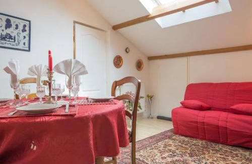 Saint-Philbert-de-Grand-Lieu Casa | Gîte Confortable entre Nantes et la Mer avec Parking Sécurisé et Coin Détente Privé - FR-1-306-885