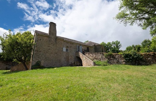 Saint-Pierre-des-Tripiers Casa | Gîte La Fontaine 2/3 persons