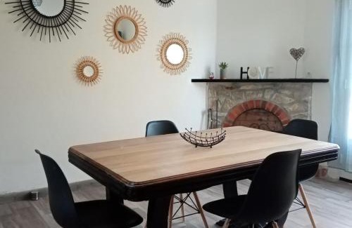 Vieilles-Maisons-sur-Joudry Casa | Gîte familial au calme avec jardin clos, près d'Orléans - FR-1-590-532