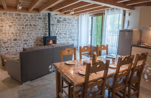 Albaret-Sainte-Marie Casa | Gîte in Albaret - ALBARET SAINTE MARIE