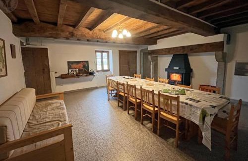 Le Crozet Casa | Gîte isolé au calme avec cheminée, grand jardin et chemins privés - FR-1-496-100