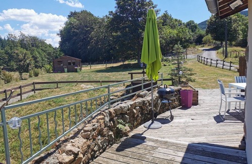 Viscomtat Casa | Gîte l'Oule near Thiers - 4 people in Viscomtat
