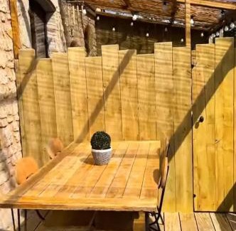 Valognes Apartamento | Gîte La Grange de La Trigalle avec spa professionnel privatif