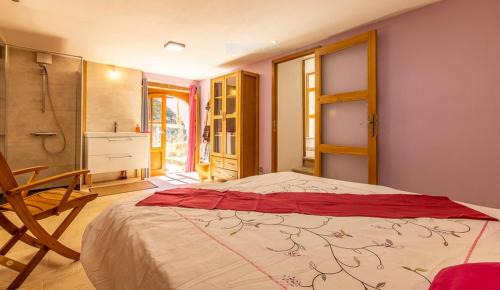 Antully Casa | Gîte La grange des Hirondelles 15 personnes 5litsdoubles 5litssimples 1convertible chez MAYMARD Yannick à 28 route de la croix forêt à ANTULLY réf à Gîte de France G2005 Corps de ferme entièrement rénové de bon standing