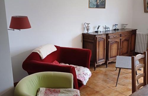 Montignac-Charente Apartamento | Gîte la maison du bonheur