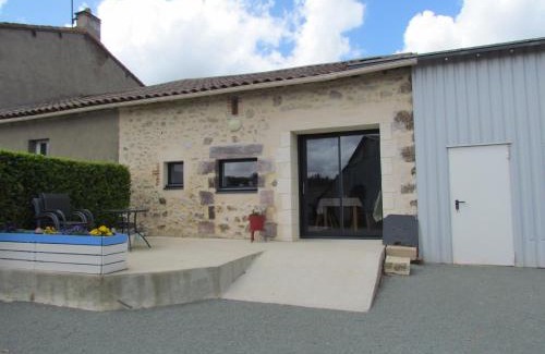 Montournais Casa | Gîte la petite maison