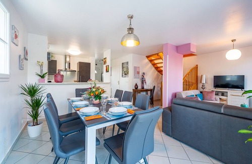 Magny-le-Hongre Villa | Gîte La Villa Omagny París Marne-la-Vallée