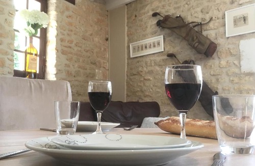 Julienne Casa | Gîte Le Dolmen, Cognac