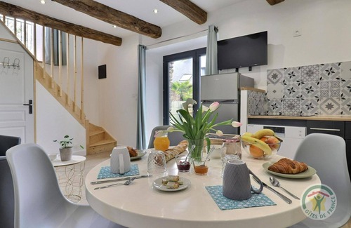 Saint-Malon-sur-Mel Casa | Gîte Le Miroir aux Fées