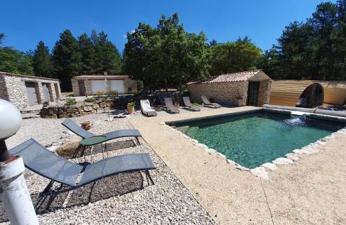 Monieux Apartamento | Gîte Le Refuge
