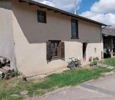 Burthecourt-aux-Chenes Casa | Gîte le Saloon du Vermois
