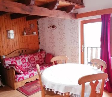 Le Sappey-en-Chartreuse Apartamento | Gîte Le Wallis