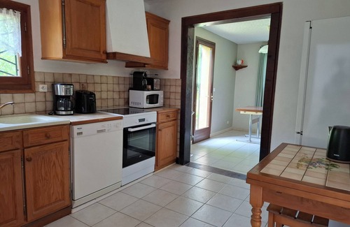 Valojoulx Chalet De Esquí | Gîte les chalets du Castang 24290 Valojoulx Perigord noir