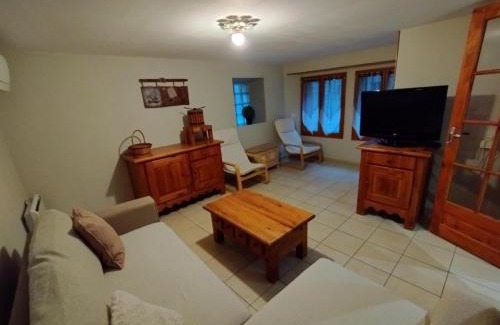 Mens Casa | Gîte les Dames - Mens